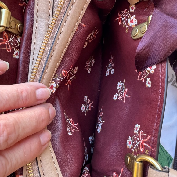 Coach Rogue Bag 25 In Signature Leather With Floral Bow Print Interior - Picture 13 of 16